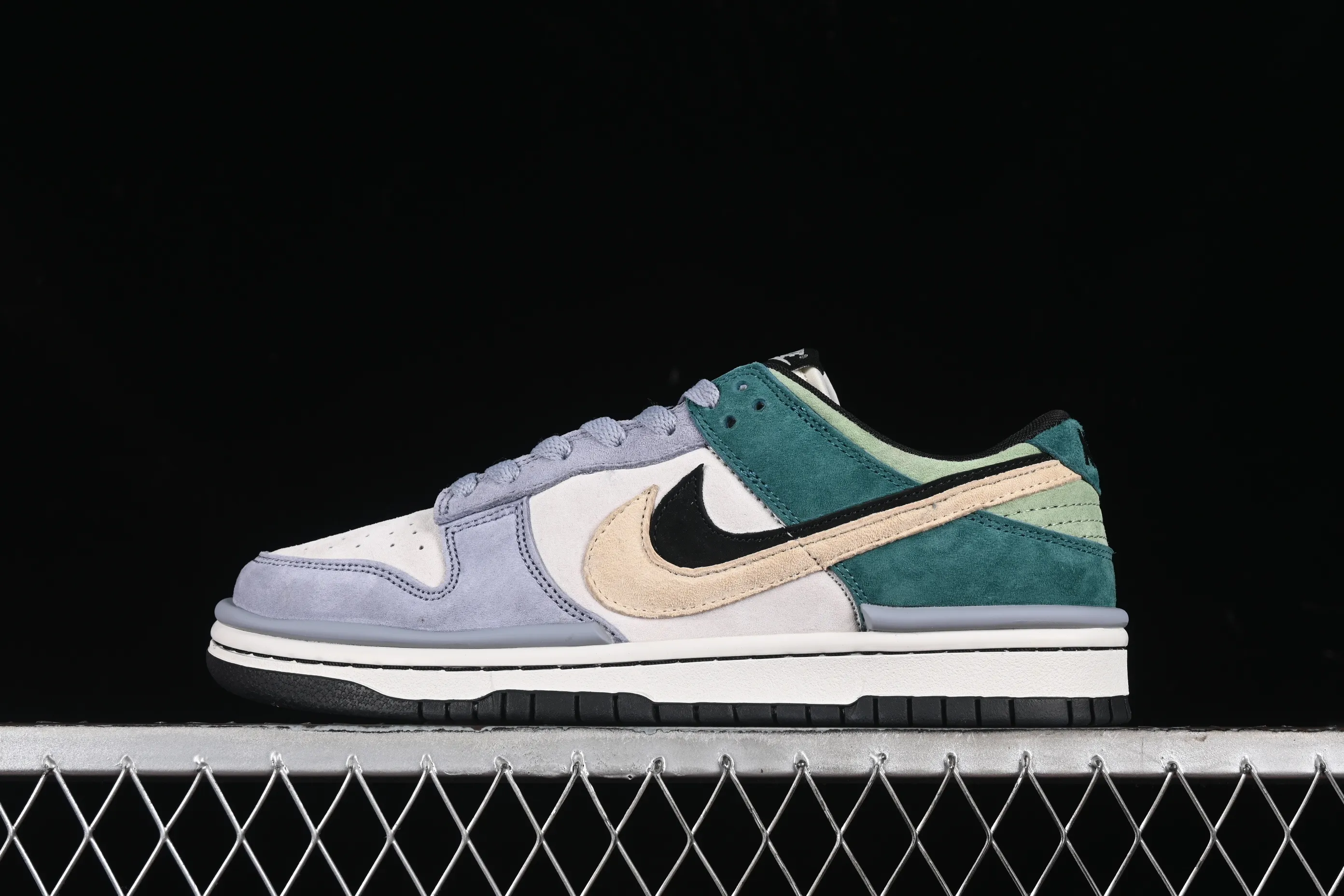 All categories Nk SB Dunk Series Nk SB Dunk Low High-end customized low-top sneakers Otomo Katsuhiro x Nk SB Dunk Low Variant style Otomo Katsuhiro low-top casual sports skateboard shoes DZ2794-566